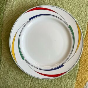 7 PCs International Rhythm Flash Set 4 Saucers, 1 Bowl, 1 salad & 1 dinner